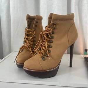 Steven madden timberlin looking heel boots